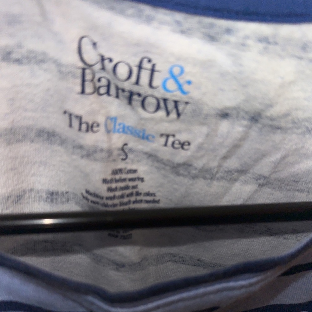 shirt - Picture 2 of 2